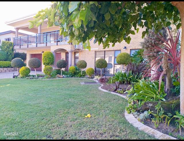 4 BEDROOM HOUSE FOR SALE IN FRAAIUITSIG